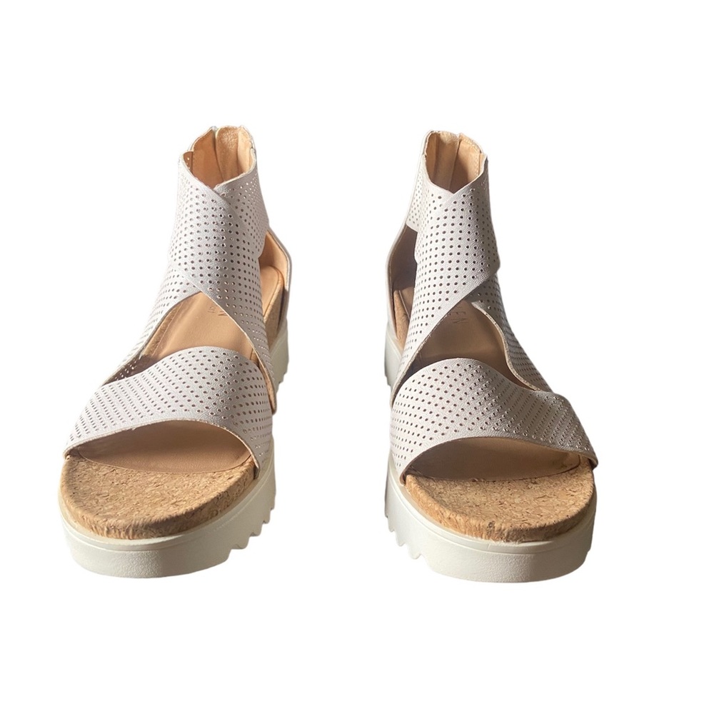 Steven Natural Comfort sandals size 9.5